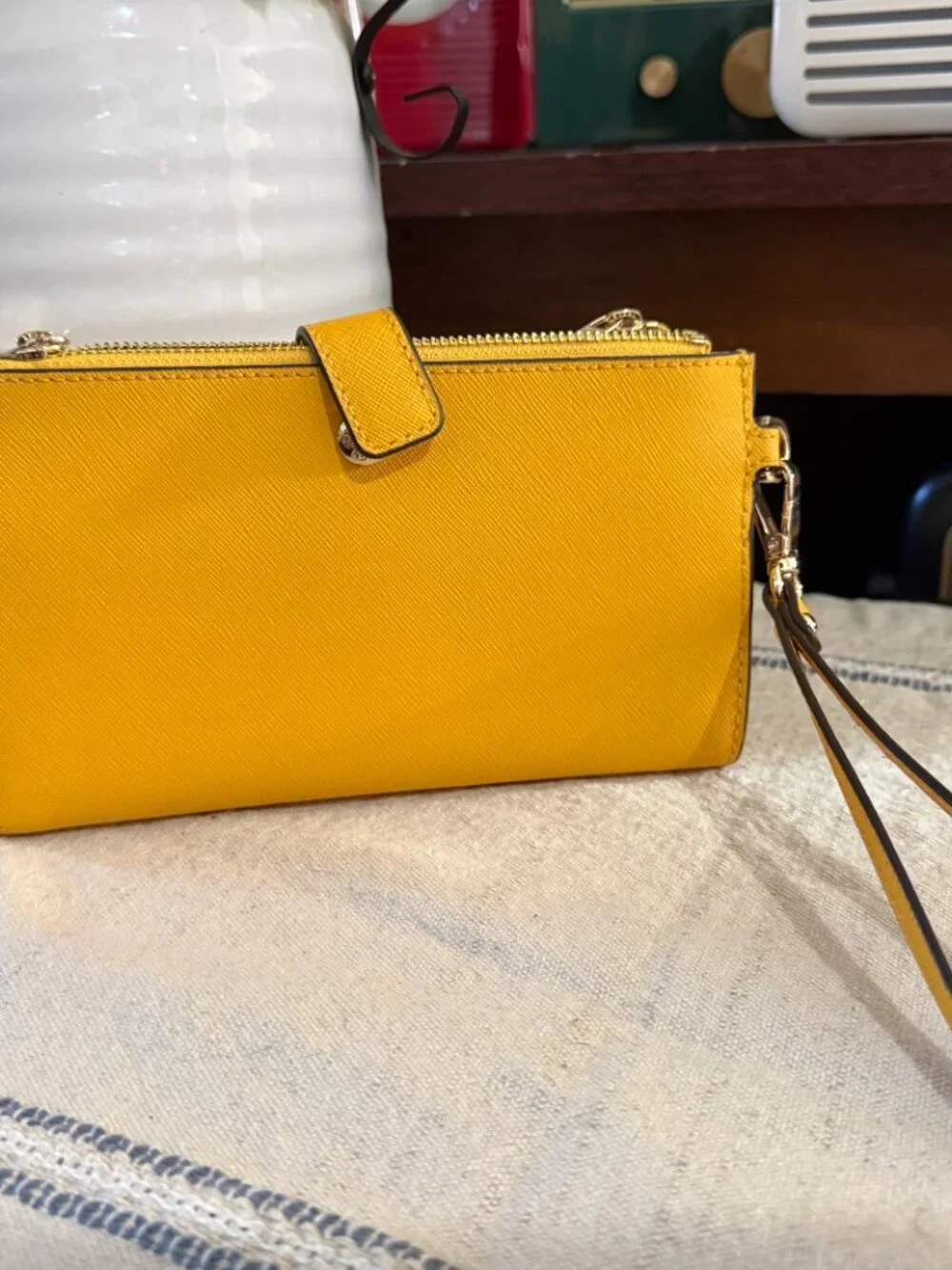 LN Michael Kors Jet Set Saffiano Leather Wristlet Wallet Clutch |Marigold Yellow